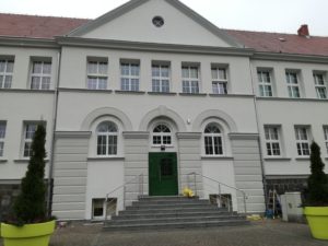 Jeden z budynków szkolnych w Opalenicy odnowiony dzięki PPP